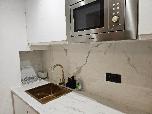 Entier , 2 Homestay Paris