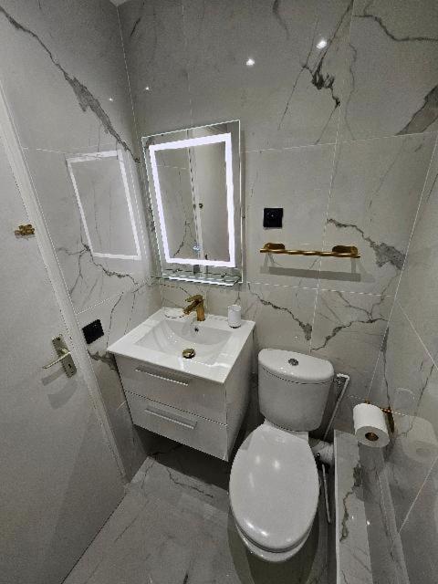 Homestay Entier , 2 Paris